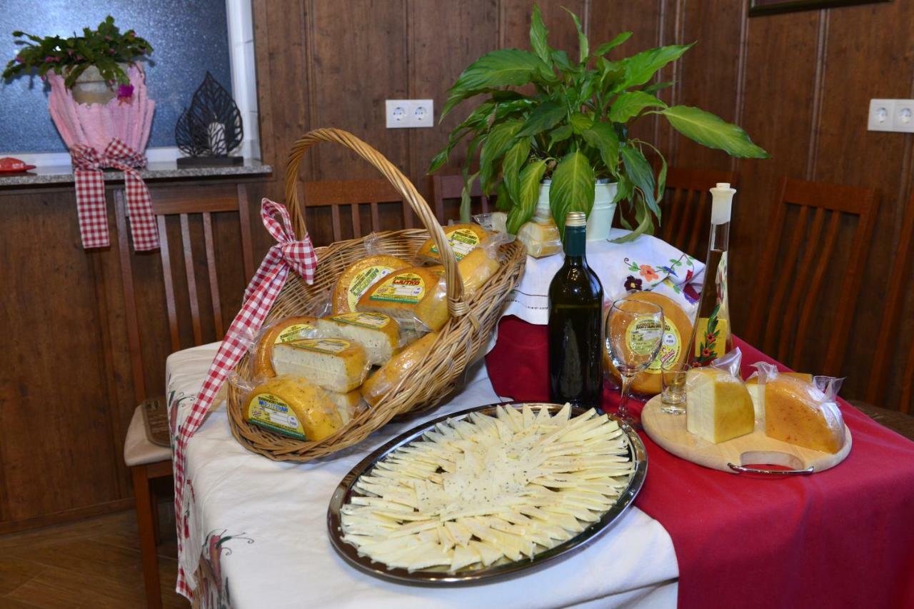 Apartmani Miscevic Josipdol Extérieur photo